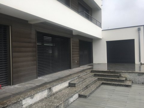 Remplacement de tablier de brise-soleil à l'Etrat